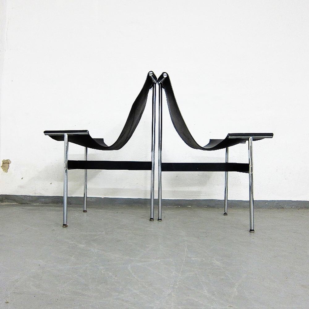 2 T-Chairs Design William Katavalos, Ross Littell & Douglas Kelley Für ICF